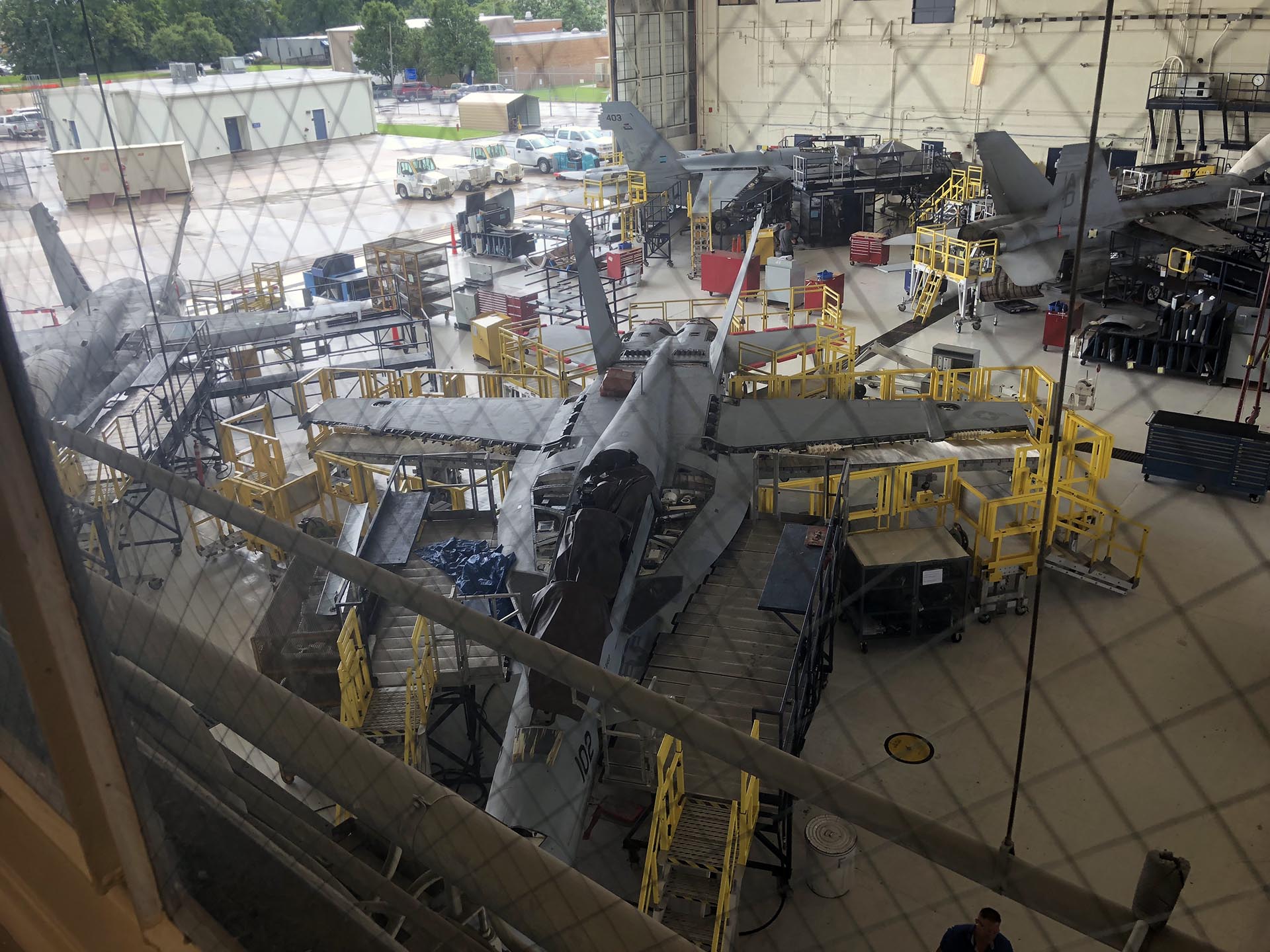 US Navy Aircraft Maintenance Platforms - FlexDecks